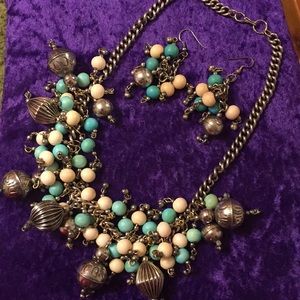 Necklace and earring set